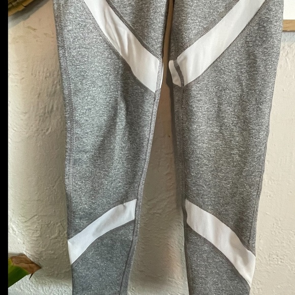 Aerie Gray Leggings - Picture 2 of 5